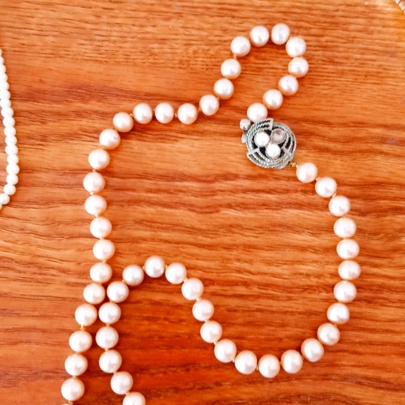 Bracelets - Picture 5 of 16